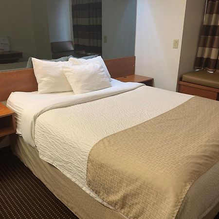 Microtel Inn & Suites By Wyndham Rice Lake Ngoại thất bức ảnh