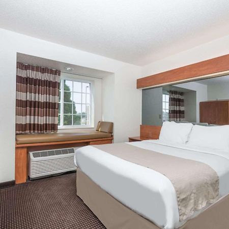 Microtel Inn & Suites By Wyndham Rice Lake Ngoại thất bức ảnh