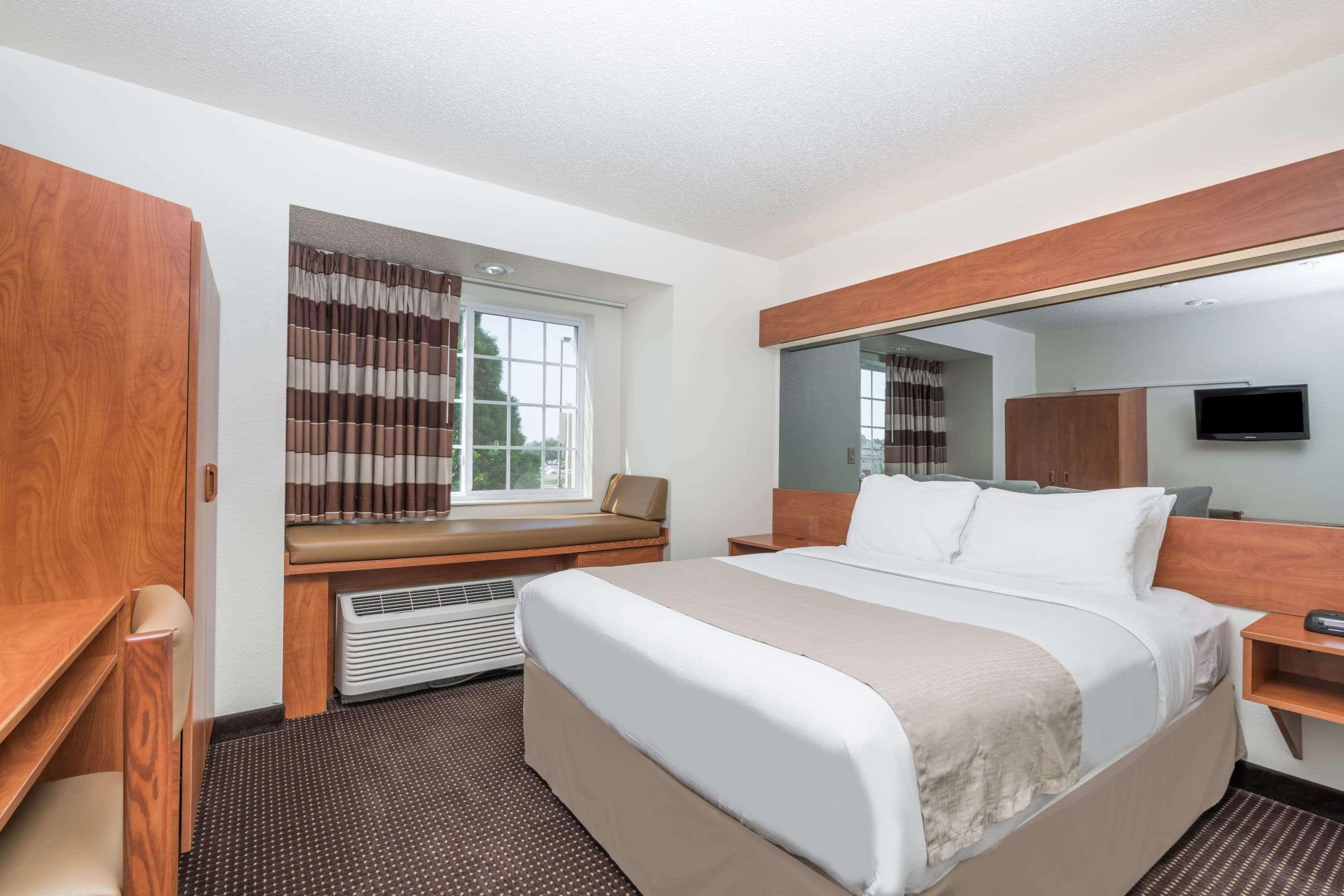 Microtel Inn & Suites By Wyndham Rice Lake Ngoại thất bức ảnh