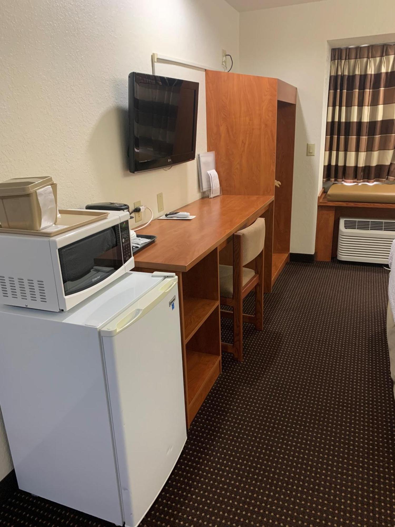 Microtel Inn & Suites By Wyndham Rice Lake Ngoại thất bức ảnh