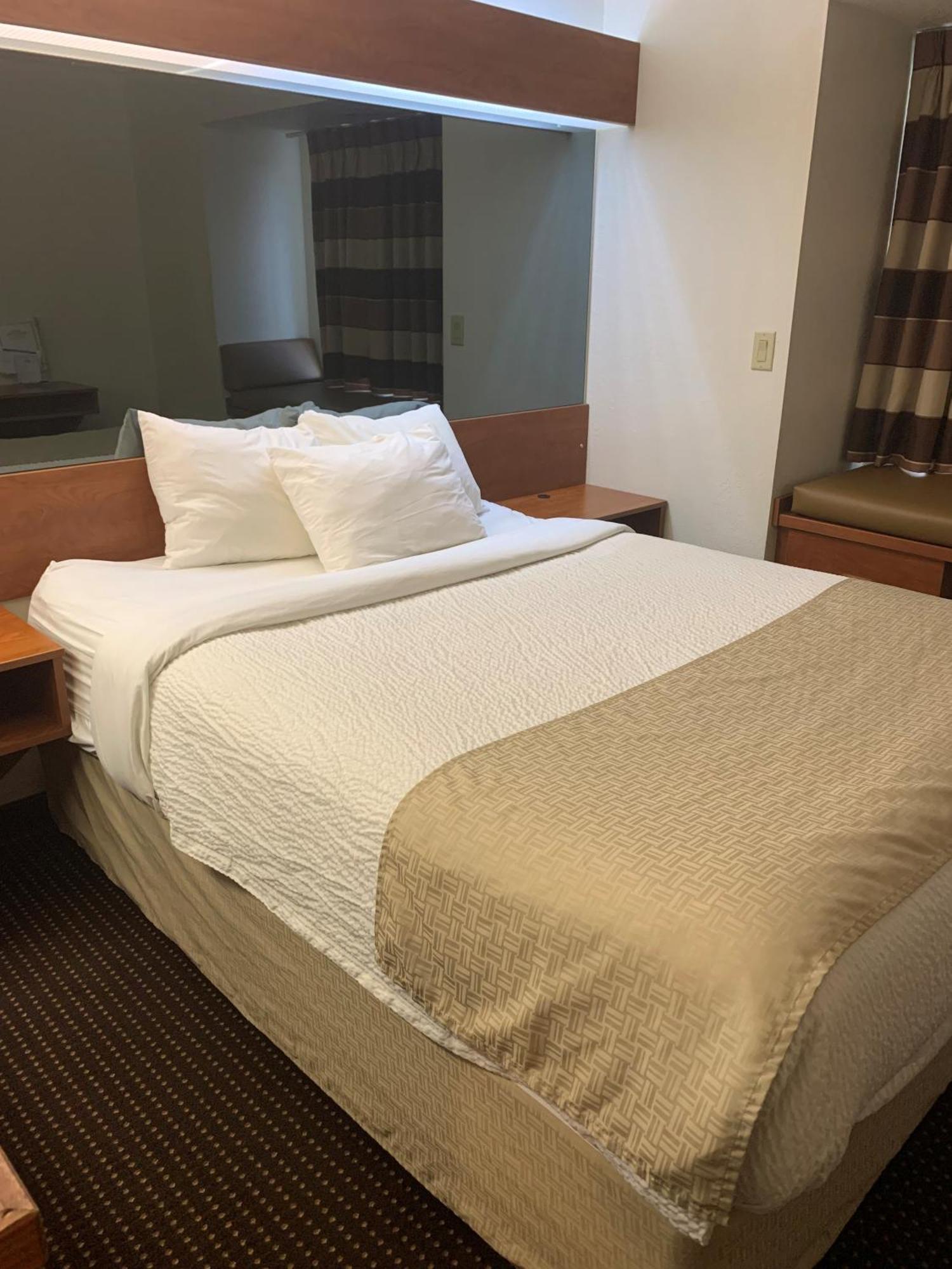 Microtel Inn & Suites By Wyndham Rice Lake Ngoại thất bức ảnh