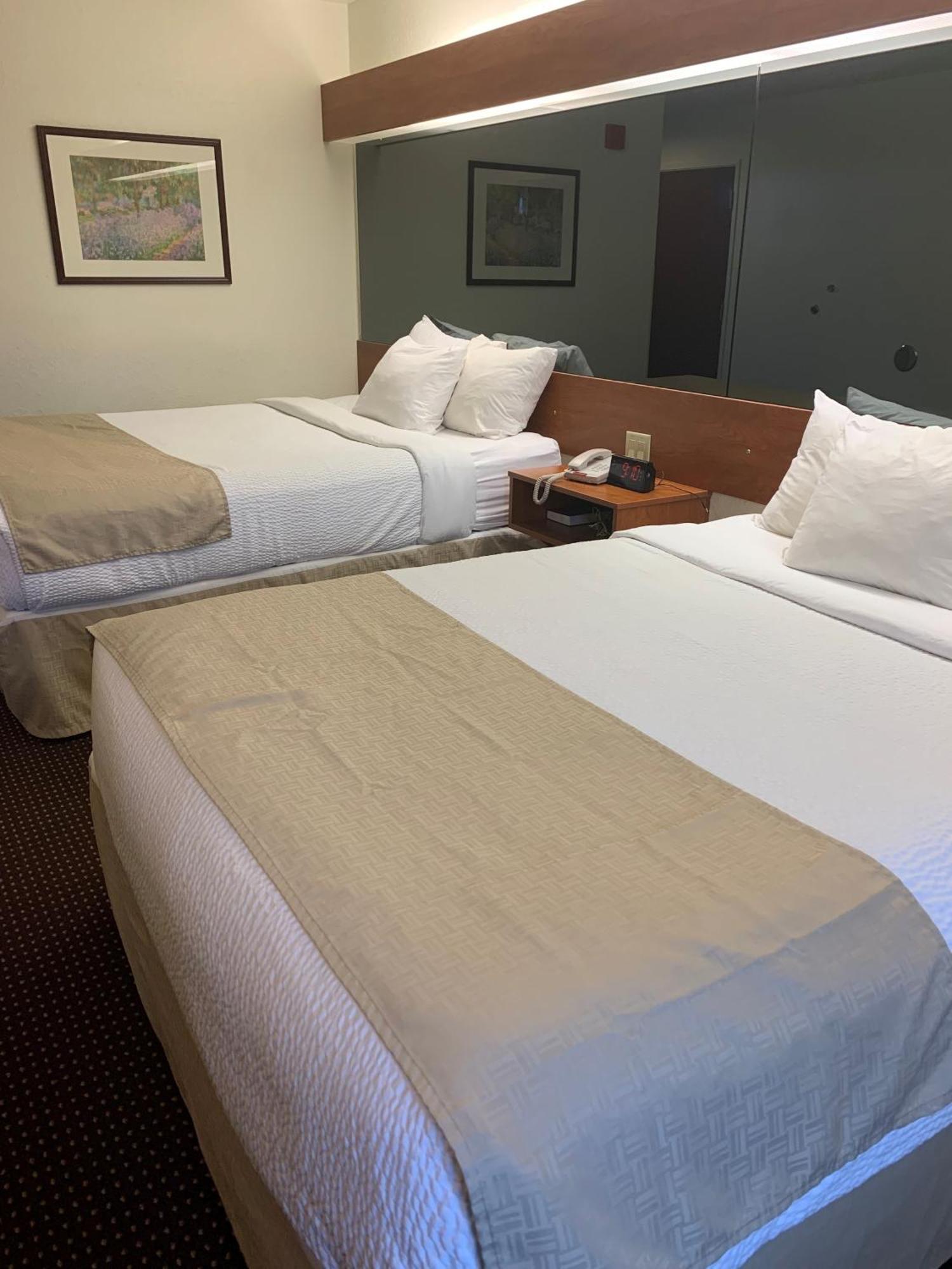 Microtel Inn & Suites By Wyndham Rice Lake Ngoại thất bức ảnh
