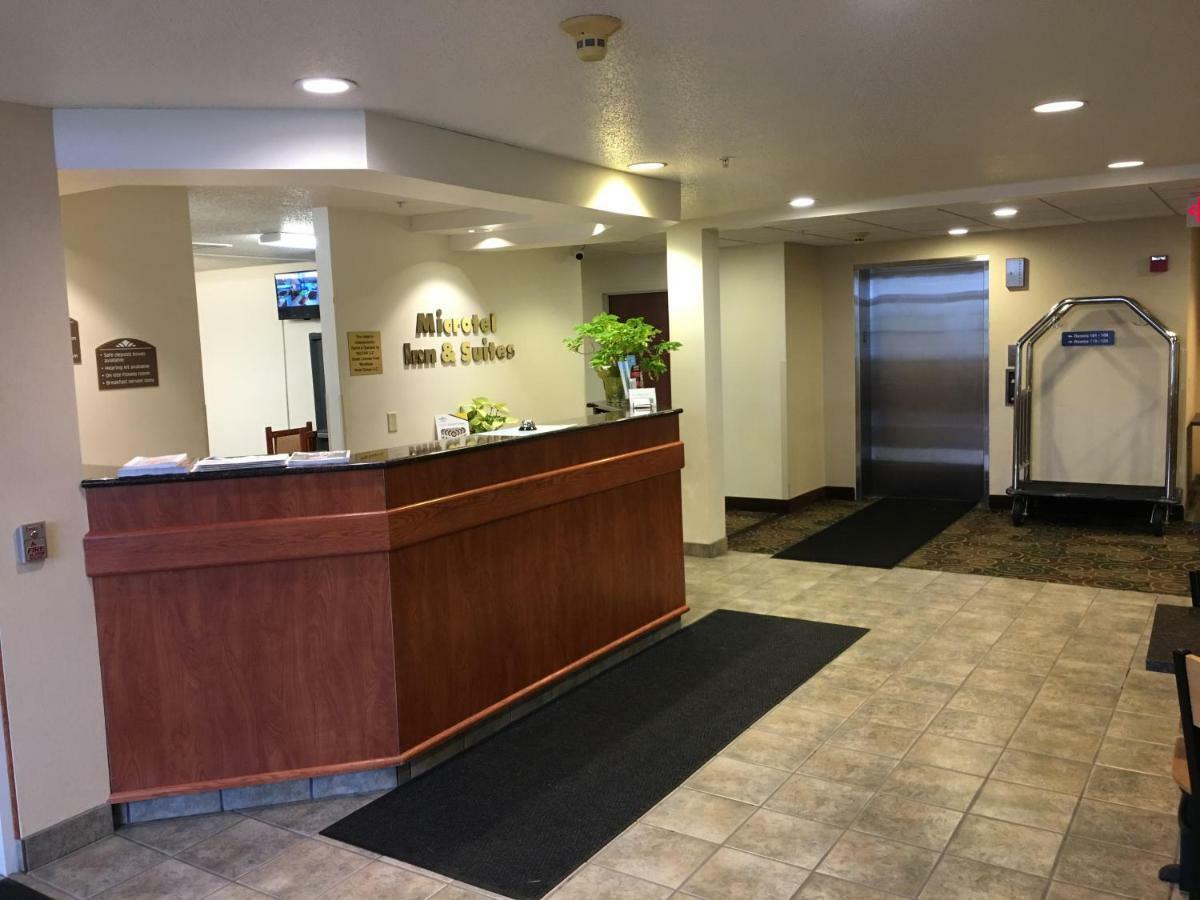 Microtel Inn & Suites By Wyndham Rice Lake Ngoại thất bức ảnh